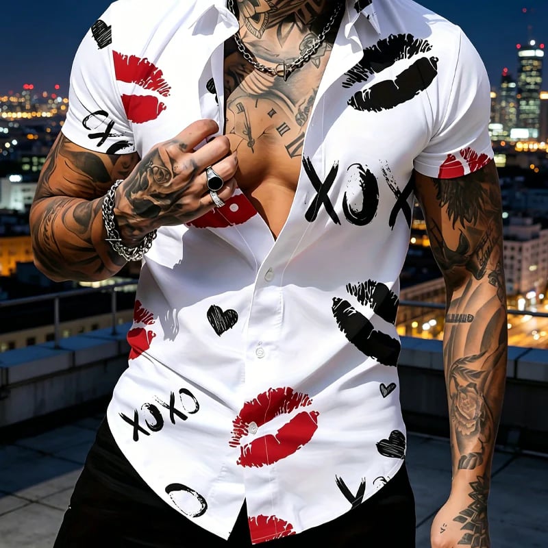 📢📢 !!⏰Men's Kiss Print Short-Sleeve Button-Up Shirt
