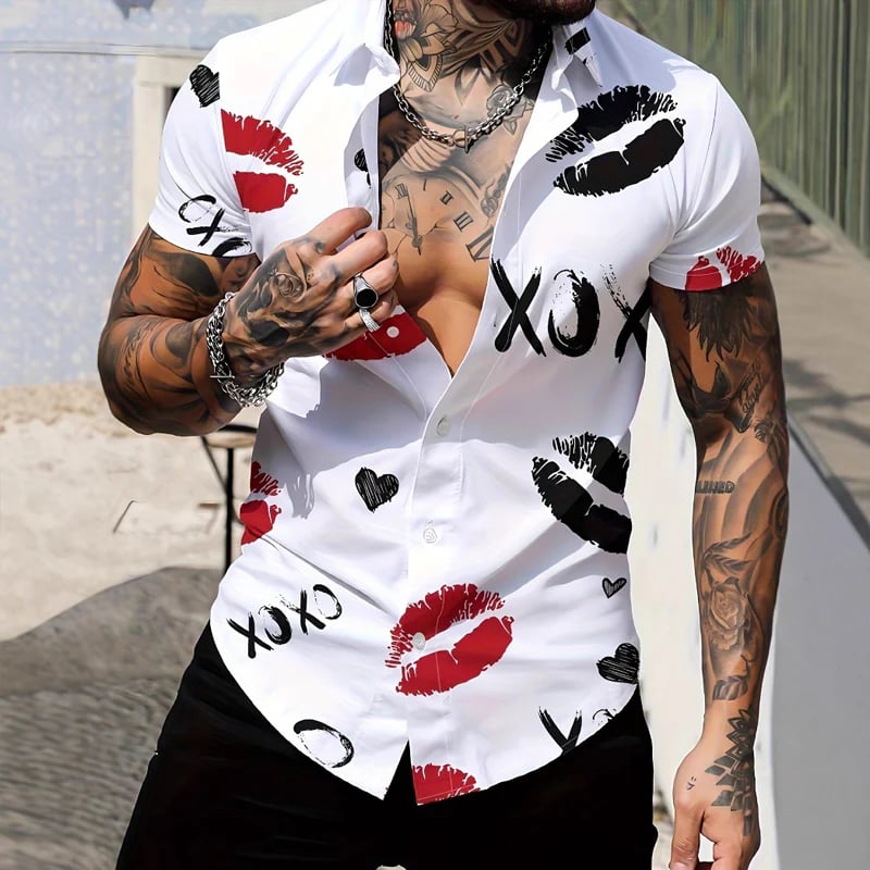 📢📢 !!⏰Men's Kiss Print Short-Sleeve Button-Up Shirt